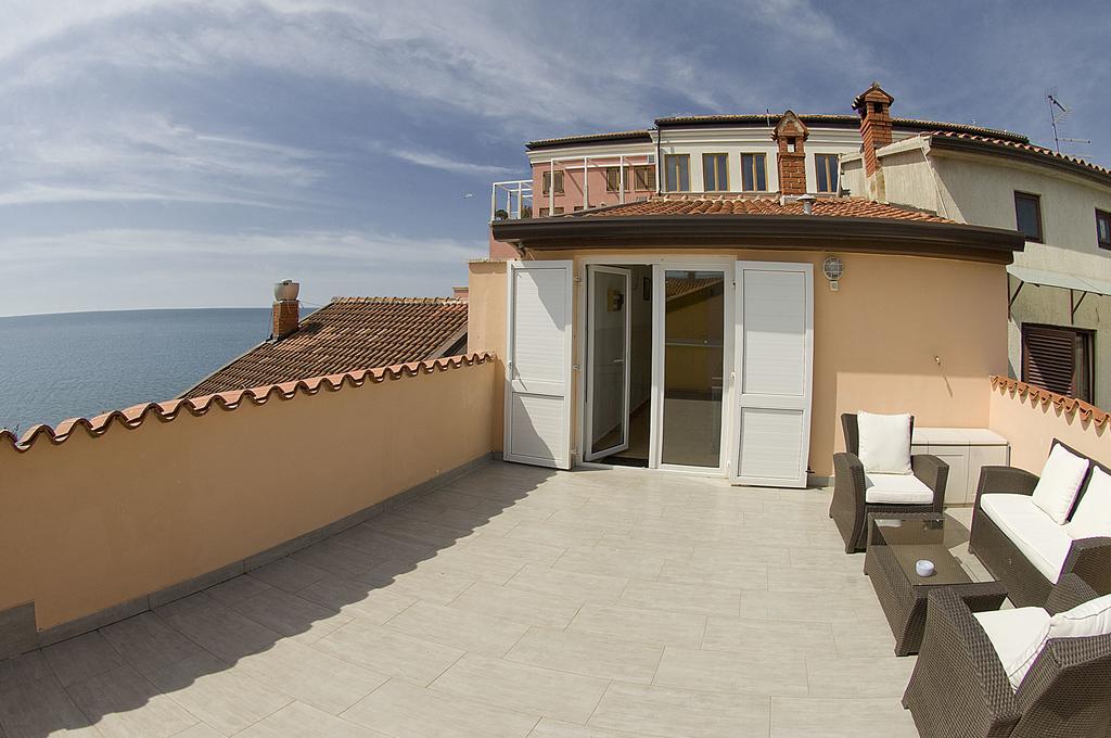 Apartments Tomato 1 Novigrad  ภายนอก รูปภาพ