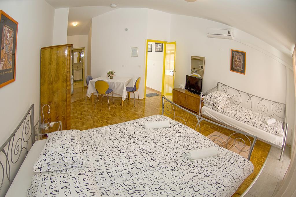 Apartments Tomato 1 Novigrad  ภายนอก รูปภาพ