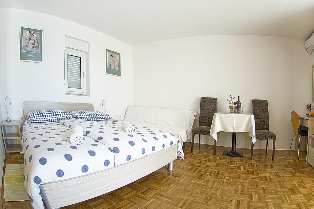 Apartments Tomato 1 Novigrad  ภายนอก รูปภาพ